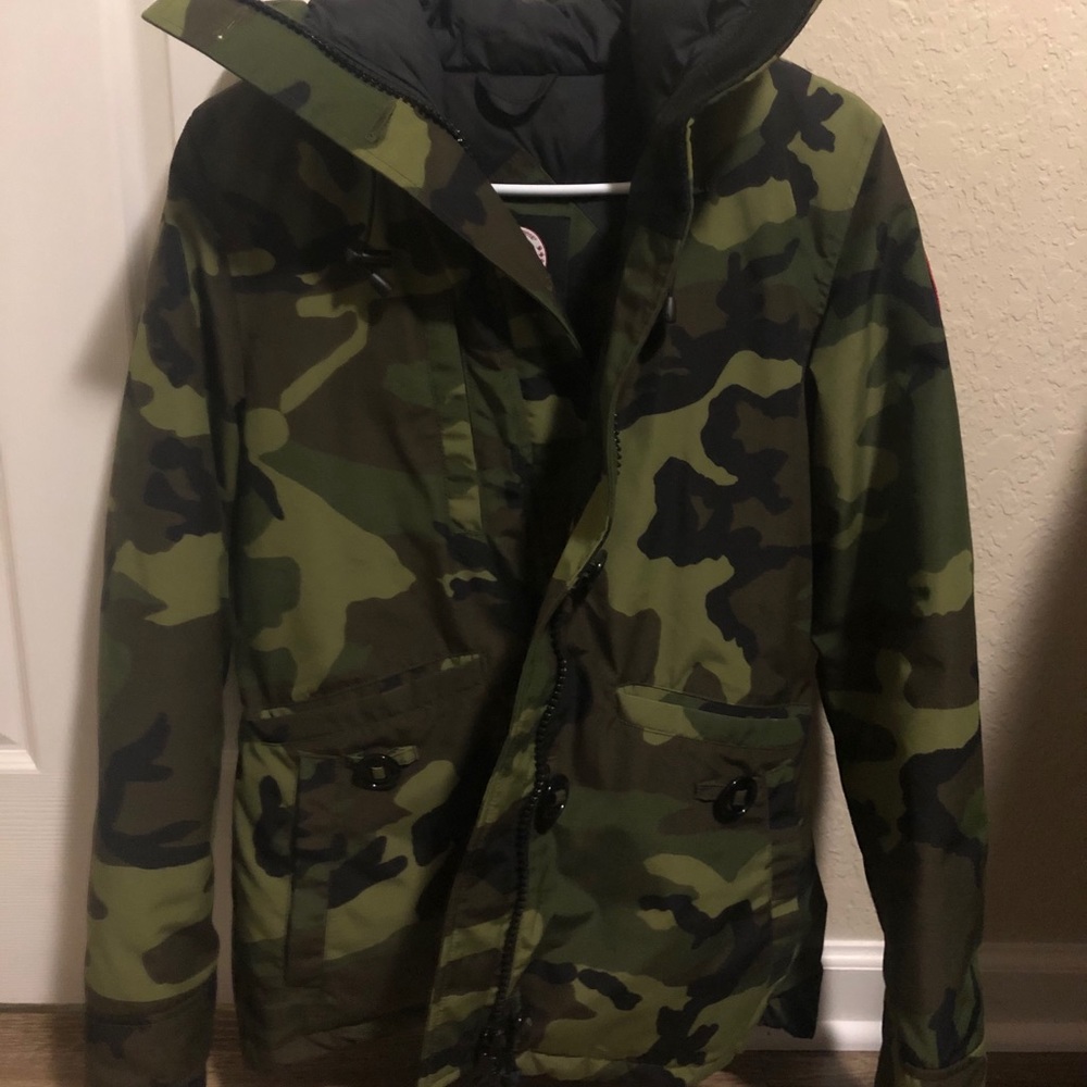 Canada goose women’s rideau parka classic camo